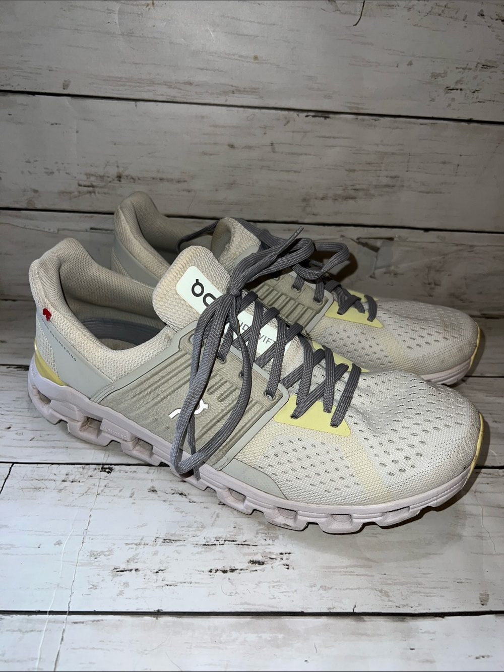 On Running Women's Cloudswift 2.0 Running Shoes White / Limelight US 10 - Picture 2 of 7